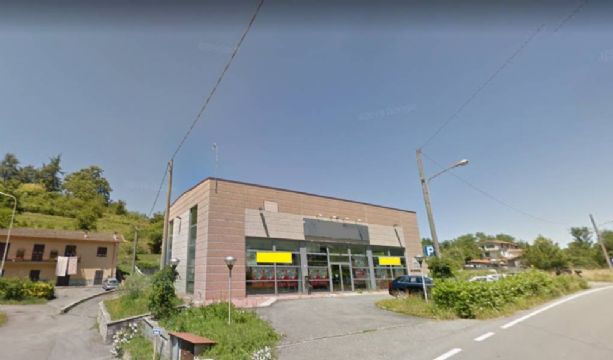 CAPANNONE  A 5 MINUTI DALLA CITTA' rif. 102