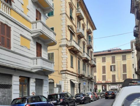 CENTRO CITTA' FONDO COMMERCIALE Rif.11