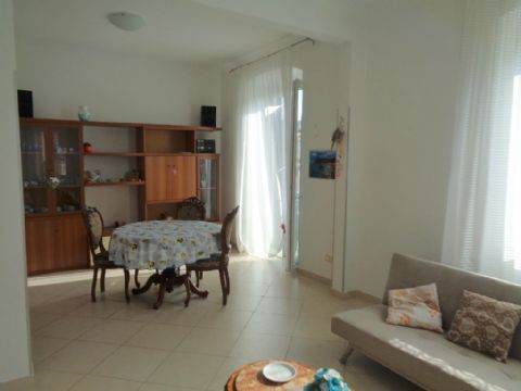 CENTRO NORD 6 VANI rif. 1343
