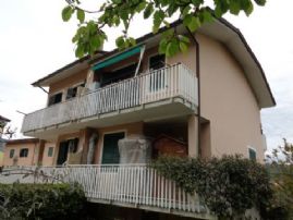 PIANA BATTOLLA VILLINO A SCHIERA rif. 1301